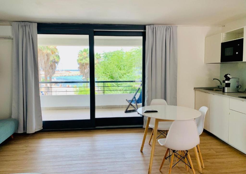 Casa Vacanza Acquamarina Porto Torres Ngoại thất bức ảnh